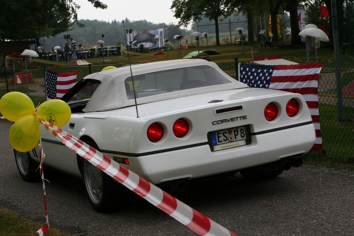 Corvette Sunday 2005 060.jpg
