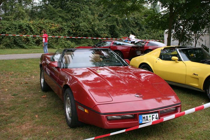 Corvette Sunday 2005 072.jpg